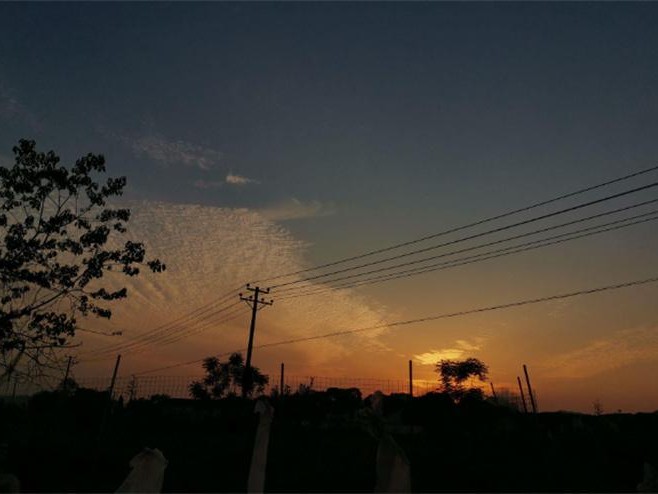 发朋友圈只发景物不发自拍 为什么不发自拍